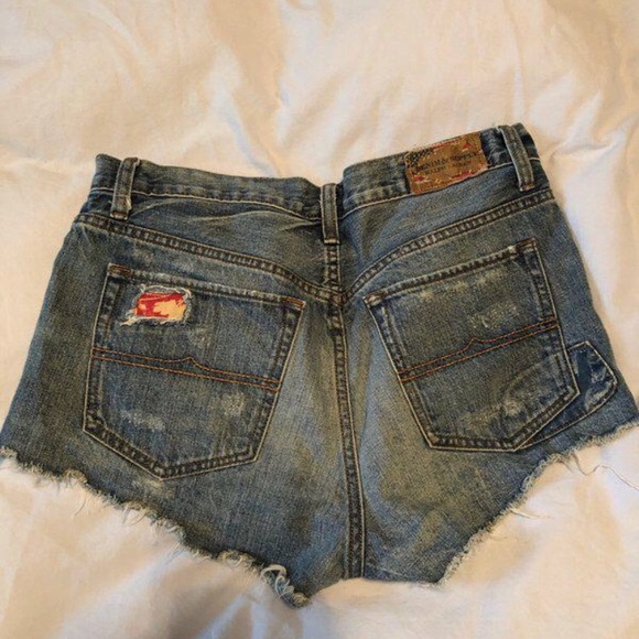 Denim cutoff shorts - Picture 2 of 4